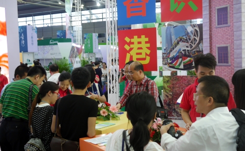 文博會觀眾參觀香港展台。