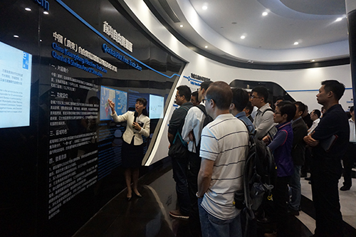 參觀前海展示廳