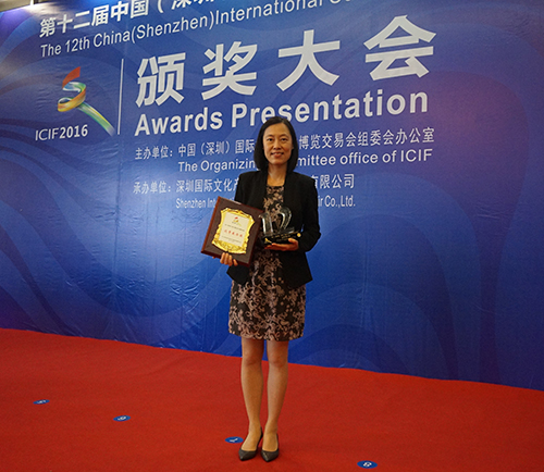 驻粤办在文博会上的香港馆连续两届获得文博会“优秀组织奖”和“优秀展示奖”。