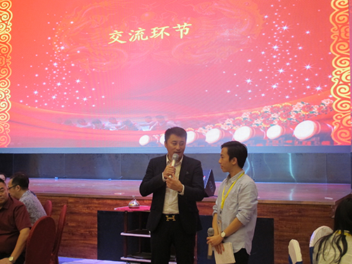 利和燈博中心副總經理付寶石與學生互動交流