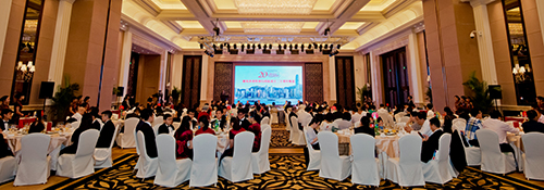 福建省市政府領導，在閩港人、港生及港企代表共一百五十人出席於福州舉行的「慶祝香港特別行政區成立二十周年晚宴」