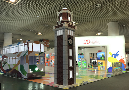 展覽以豐富的平面及立體展品介紹香港多姿多采的城市面貌
