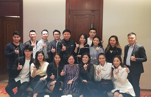 駐深圳聯絡處與在深香港青年聚會交流。