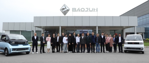 考察上汽通用五菱新能源汽車寶駿基地