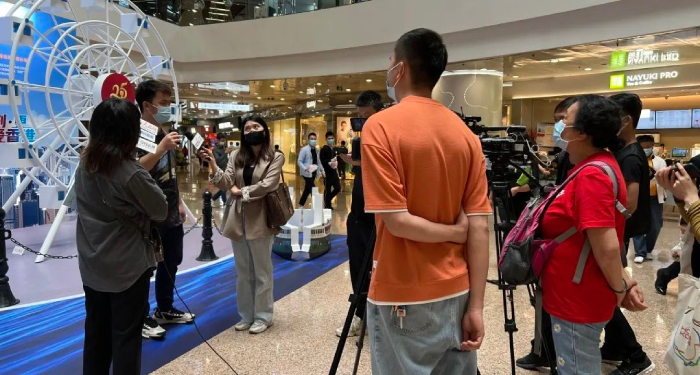 第一期「此刻 • 更愛香港 」