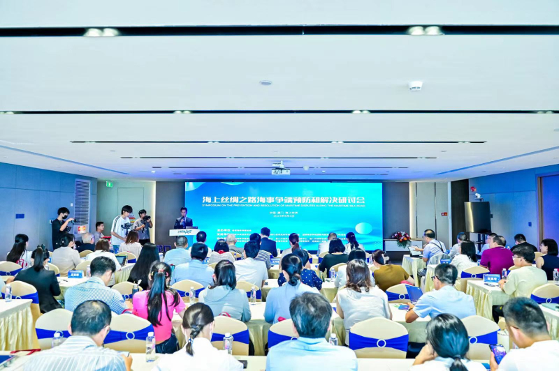 逾100位船東航運企業、貿易和供應鏈企業、租船和貨代企業代表及律師出席研討會，交流踴躍