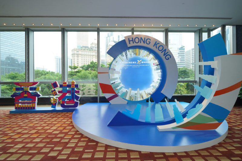 現場設有多個特色的香港景觀裝置。