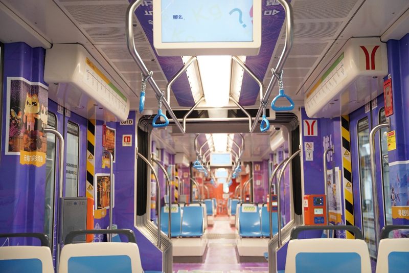 車厢處處呈現香港各項盛事。