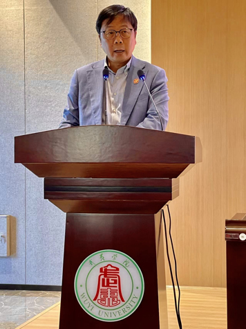 民政及青年事務局青年專員陳瑞緯先生致詞