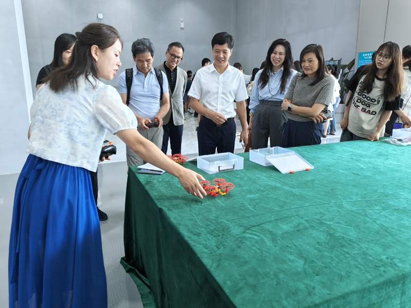 拼裝無人機模型3