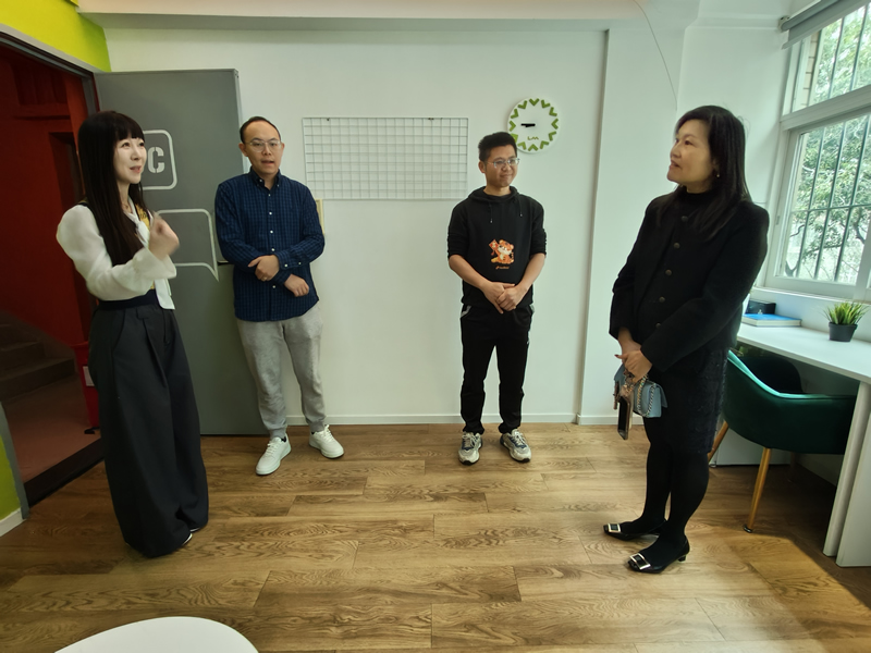 駐深圳聯絡處主任黎瑞琼參觀人才公寓。1 駐深圳聯絡處主任黎瑞琼參觀人才公寓。1