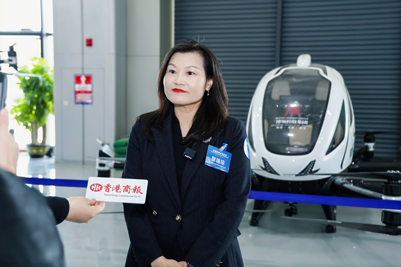 駐深圳聯絡處主任黎瑞琼接受媒體採訪