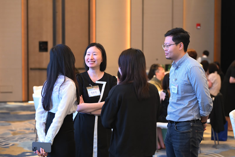 现场交流，气氛热烈3