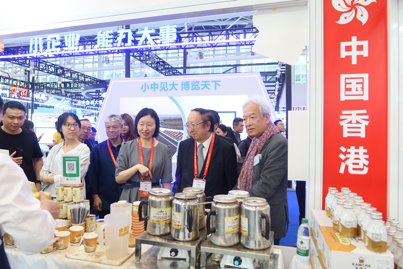 驻粤办主任苏惠思参观企业展位 3