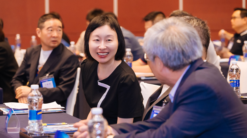 现场嘉宾热烈交流 1