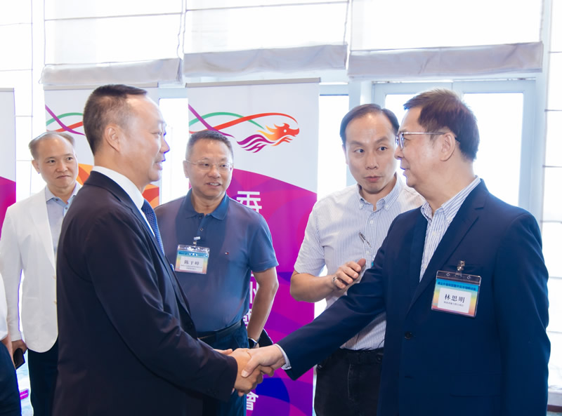 代表們熱烈交流 4