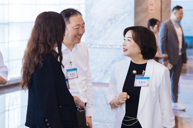 代表們熱烈交流 5