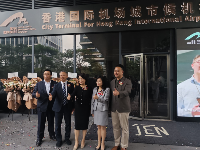 黎主任（右二）與出席嘉賓合影1