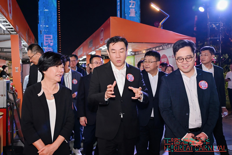 嘉宾巡馆交流 1