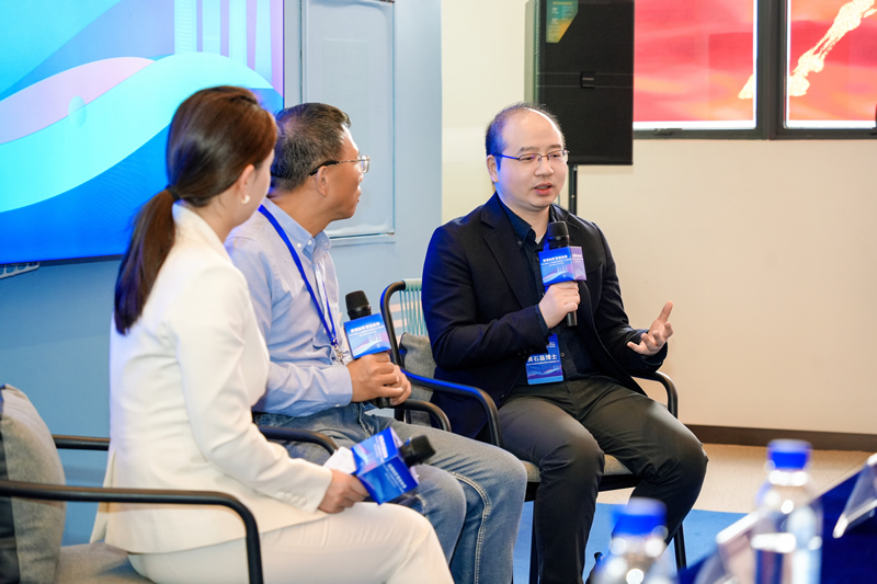 嘉宾在互动环节热烈讨论，参加者亦踊跃发问5