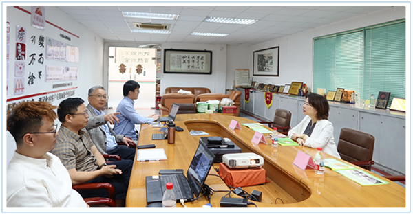 参观企业 参观企业