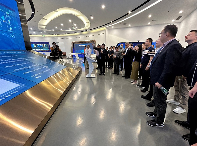 參觀肇慶高新區科技中心1